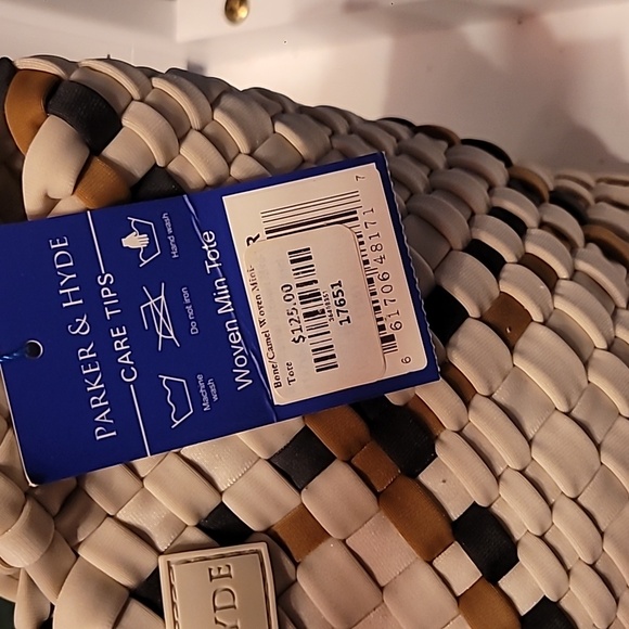 NWT Parker & Hyde Bone/Camel Woven Mini Tote with matching coin wristlet - Picture 4 of 7